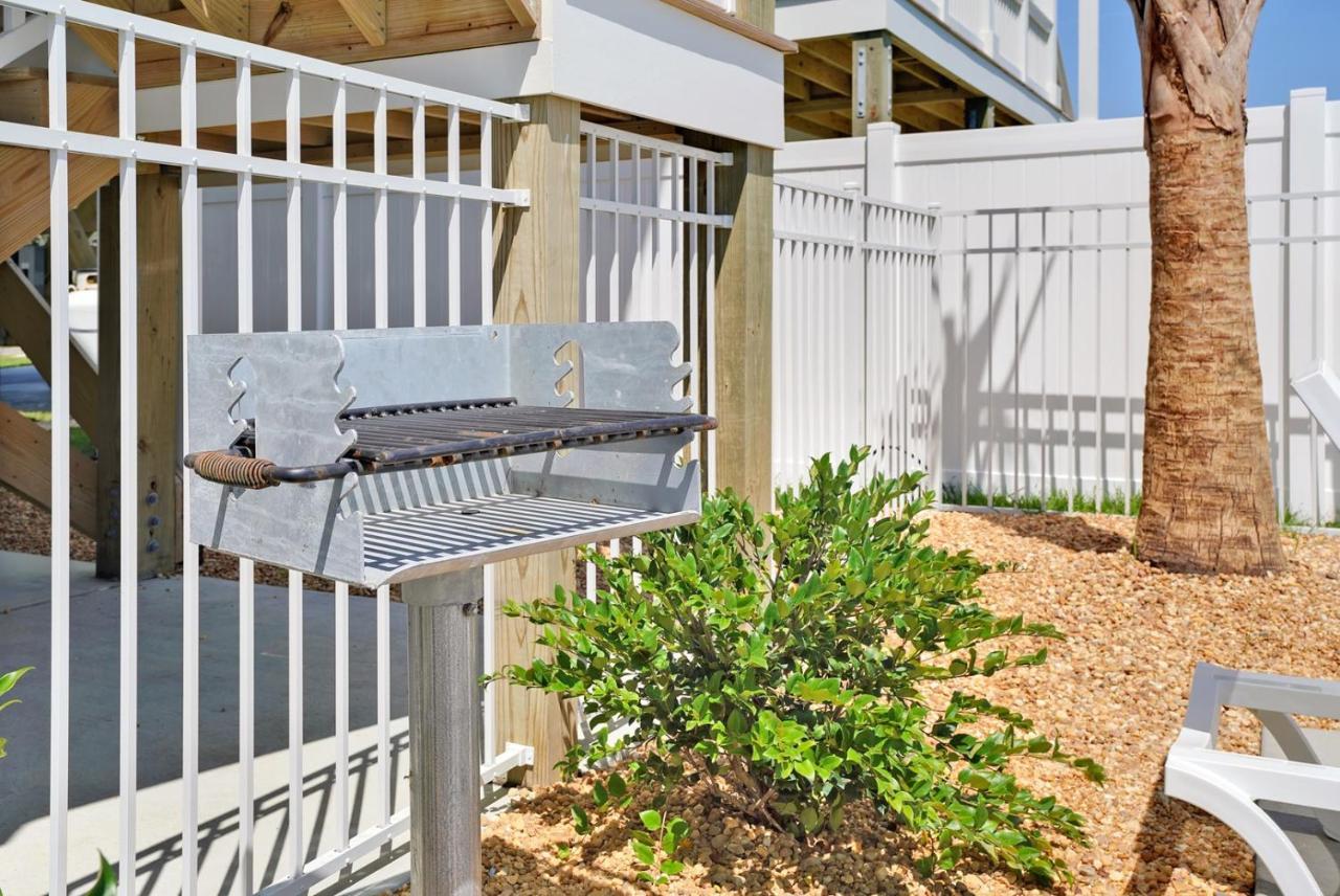 Seas The Day Villa Oak Island Exterior photo